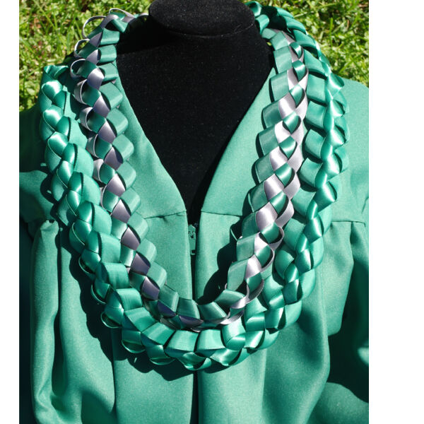 DLS-GRADUATION-LEI Thumbnail